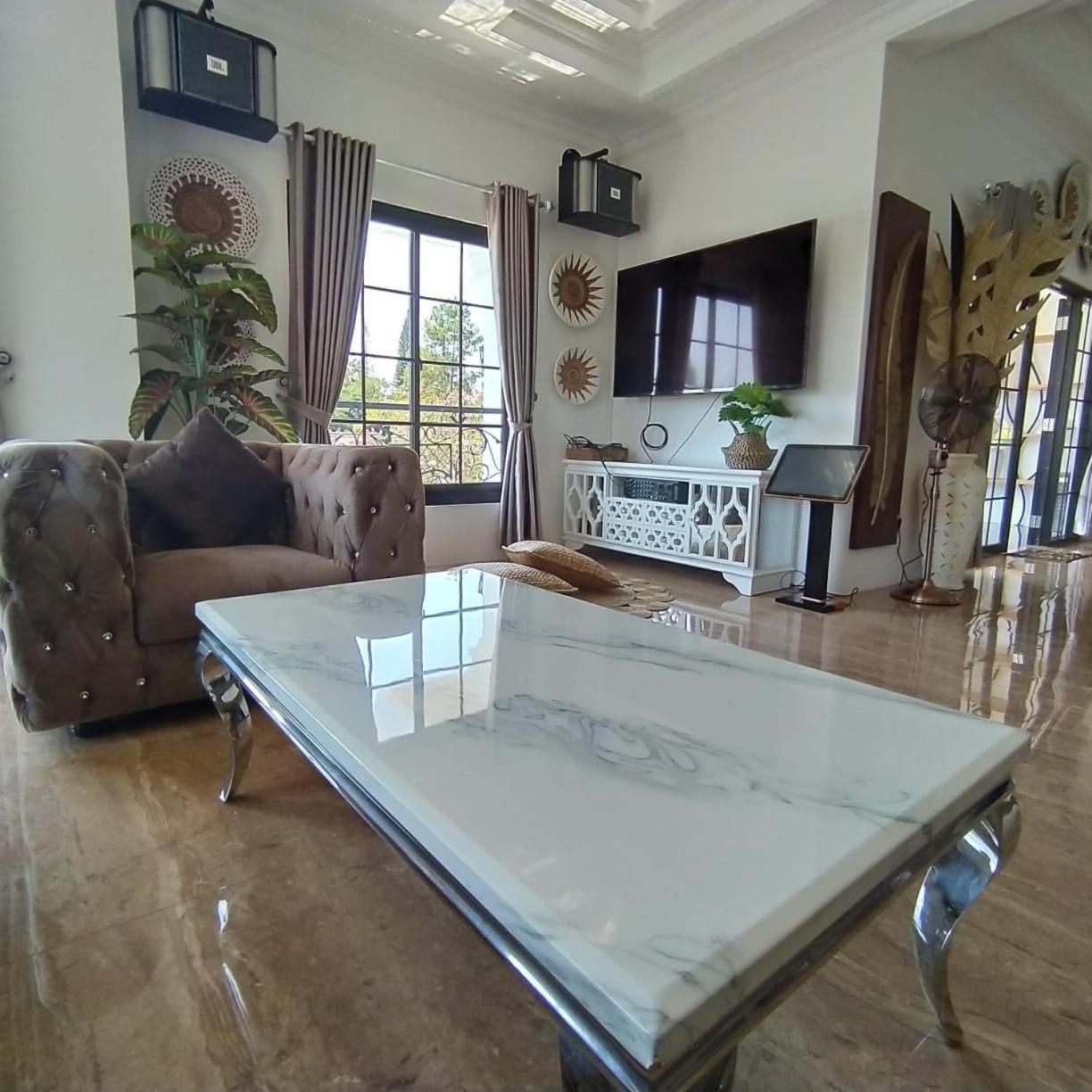 Villa Kota Bunga Malini 7 Cinengangirang Eksteriør billede