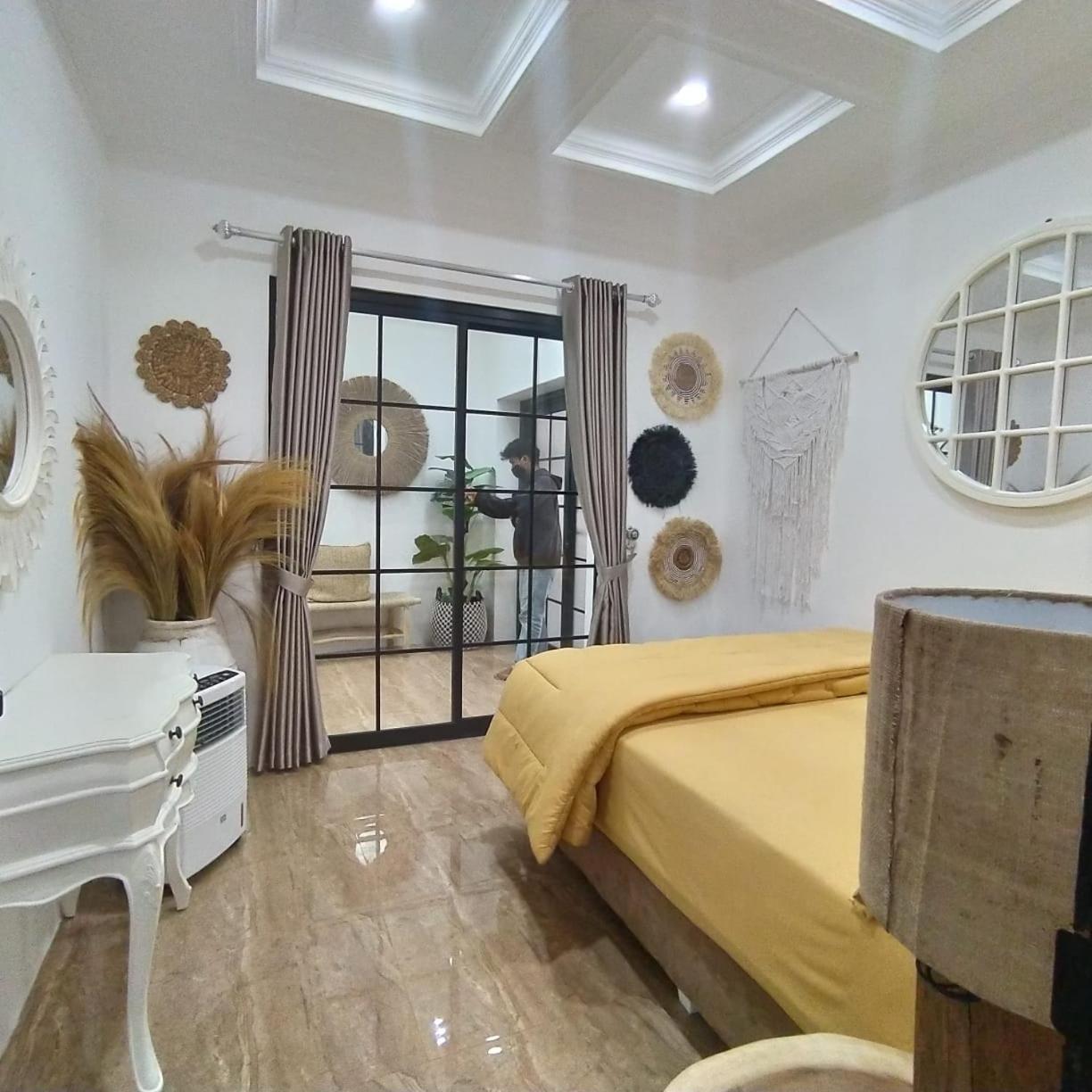 Villa Kota Bunga Malini 7 Cinengangirang Eksteriør billede